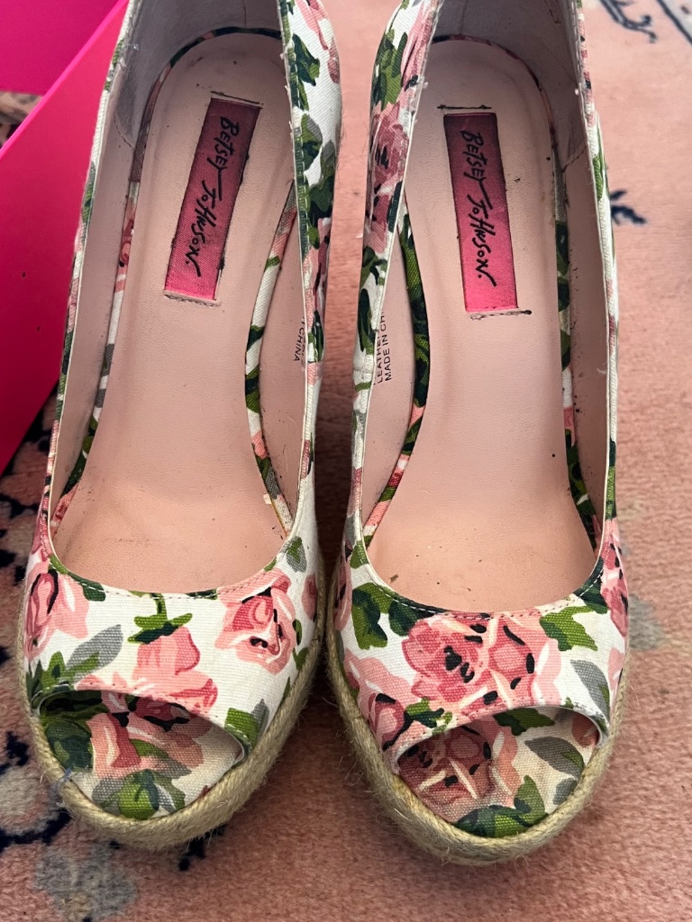 Betsey Johnson shoes Valll - Picture 2 of 9